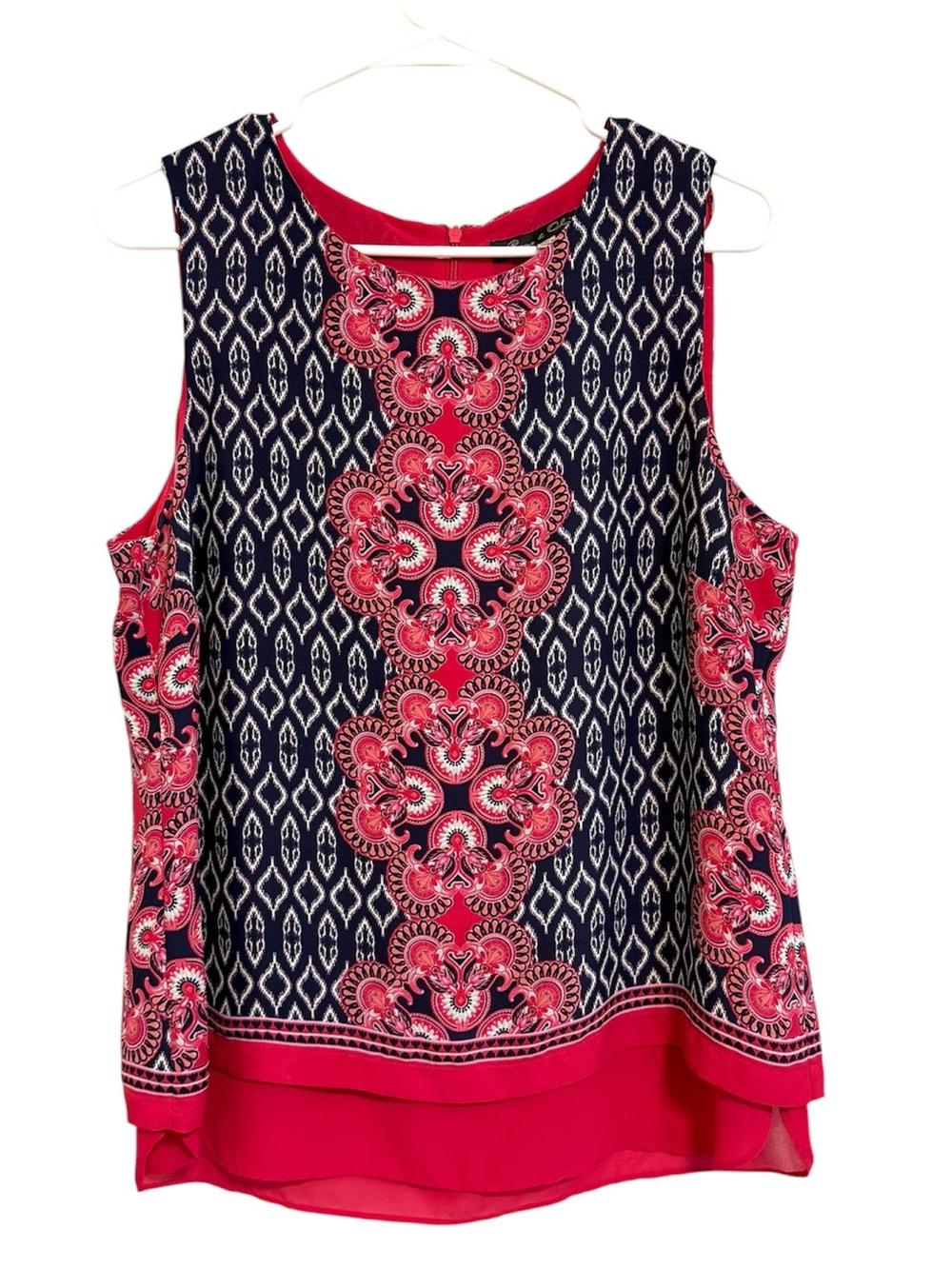 2/$30 Rose & Olive Navy Pink Sleeveless Blouse Geometric Medallion Print Large